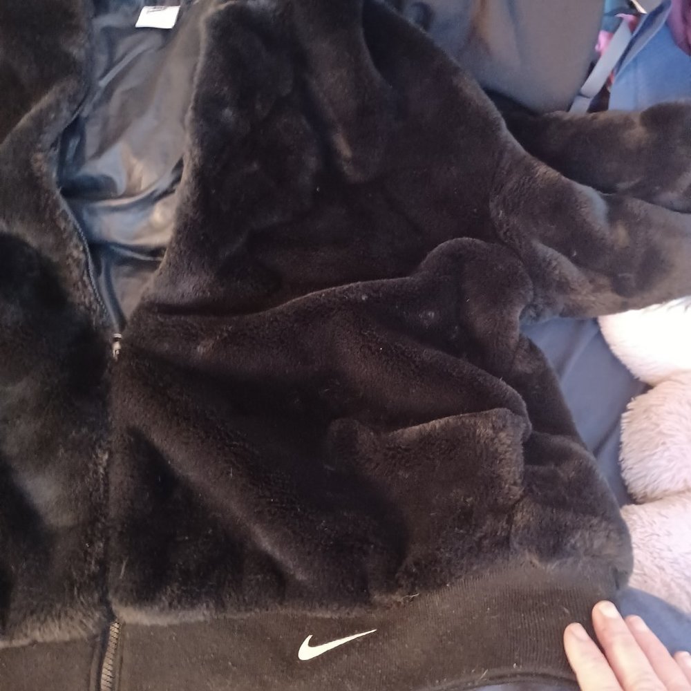Jacket - Picture 3 of 4